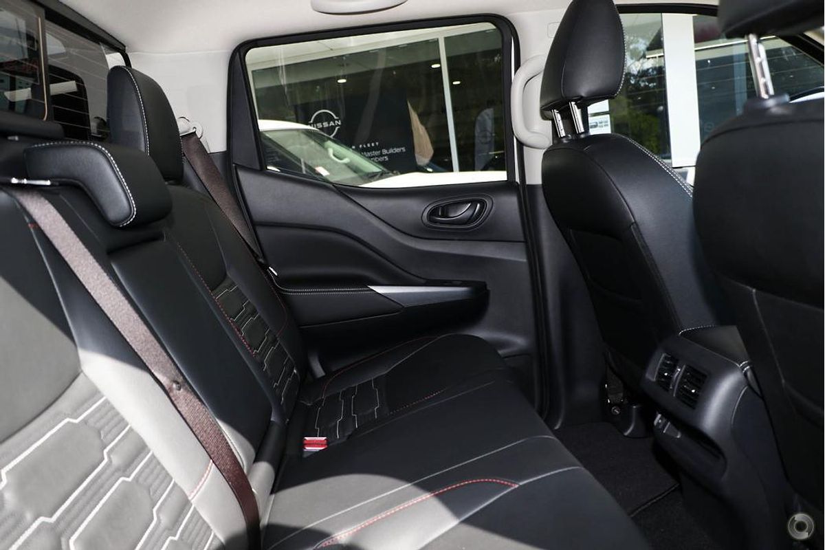 2024 Nissan Navara PRO-4X Warrior D23 4X4