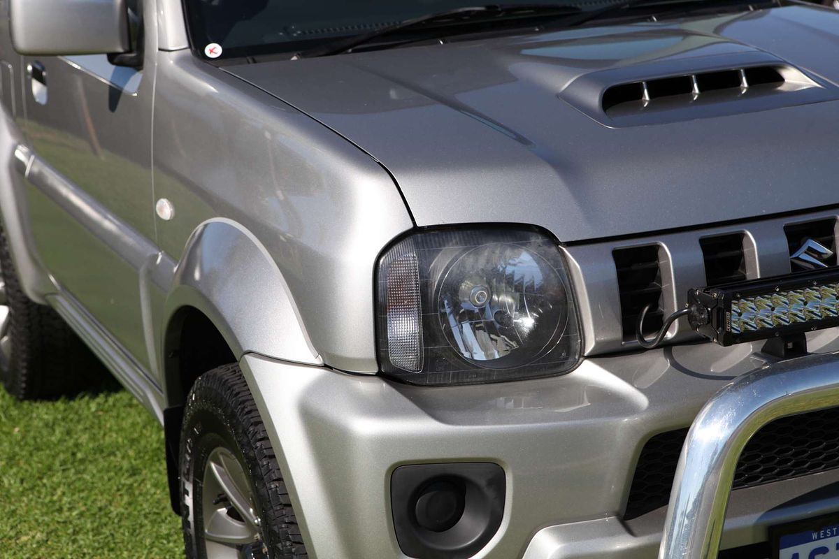 2016 Suzuki Jimny Sierra SN413 T6
