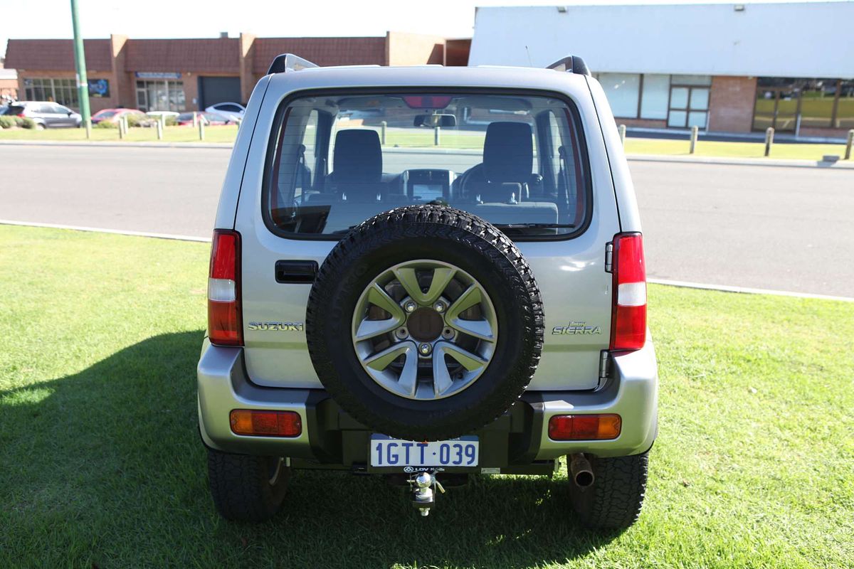 2016 Suzuki Jimny Sierra SN413 T6