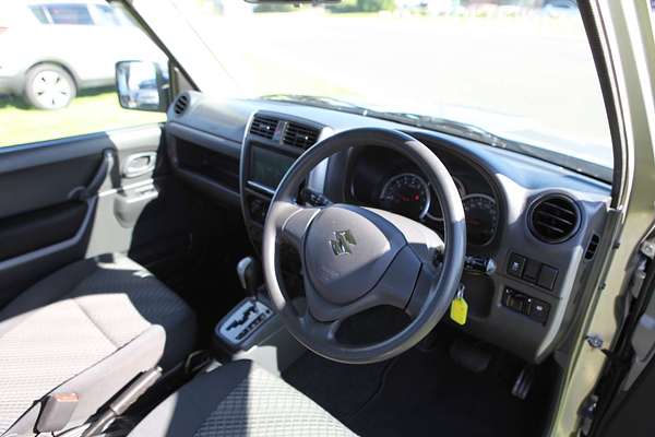 2016 Suzuki Jimny Sierra SN413 T6