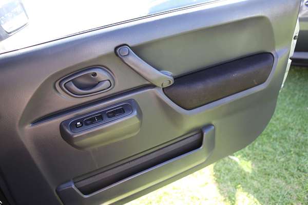 2016 Suzuki Jimny Sierra SN413 T6
