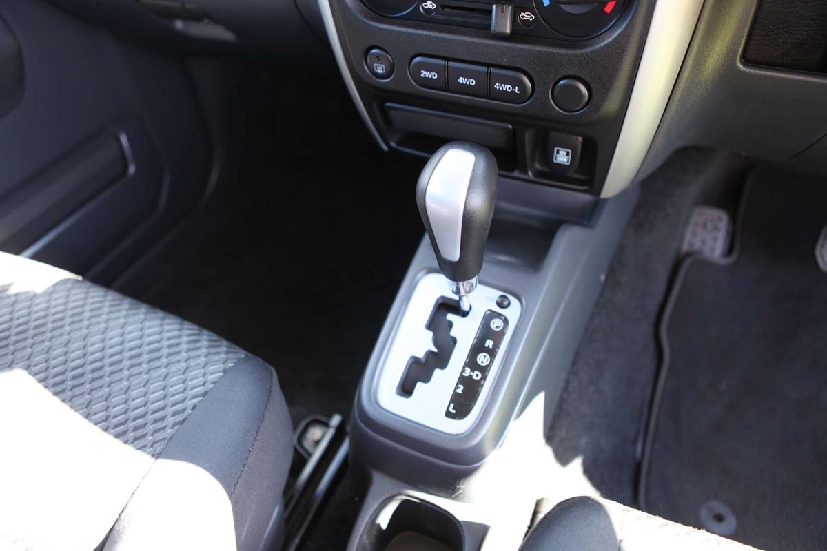 2016 Suzuki Jimny Sierra SN413 T6