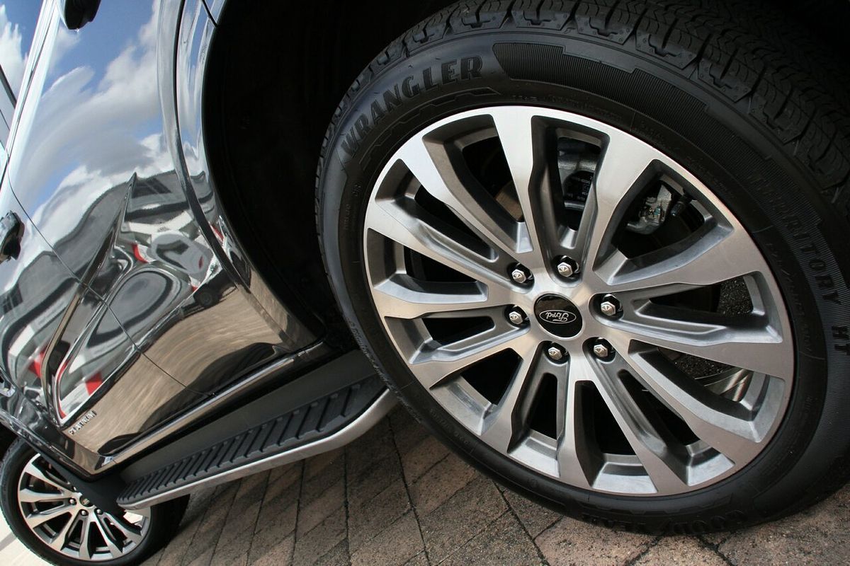 2024 Ford Everest Platinum 3.0L