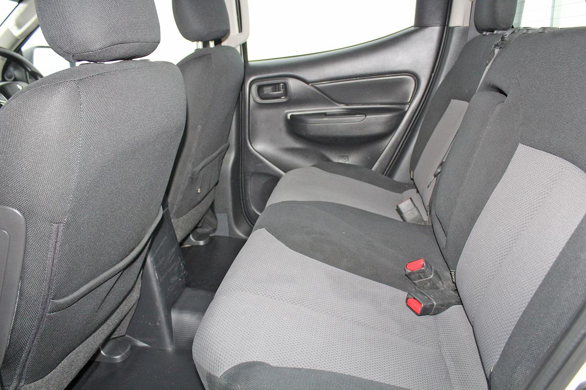 2020 Mitsubishi Triton GLX ADAS MR 4X4