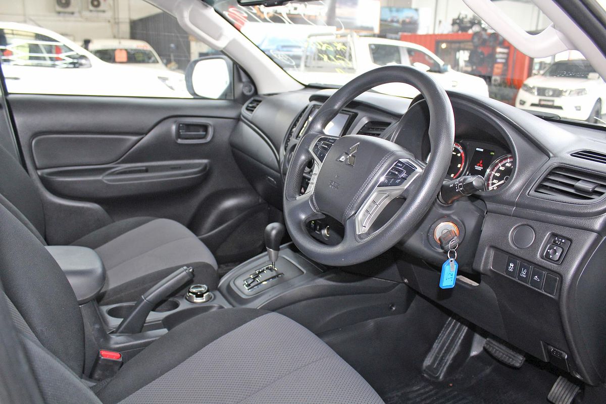 2020 Mitsubishi Triton GLX ADAS MR 4X4