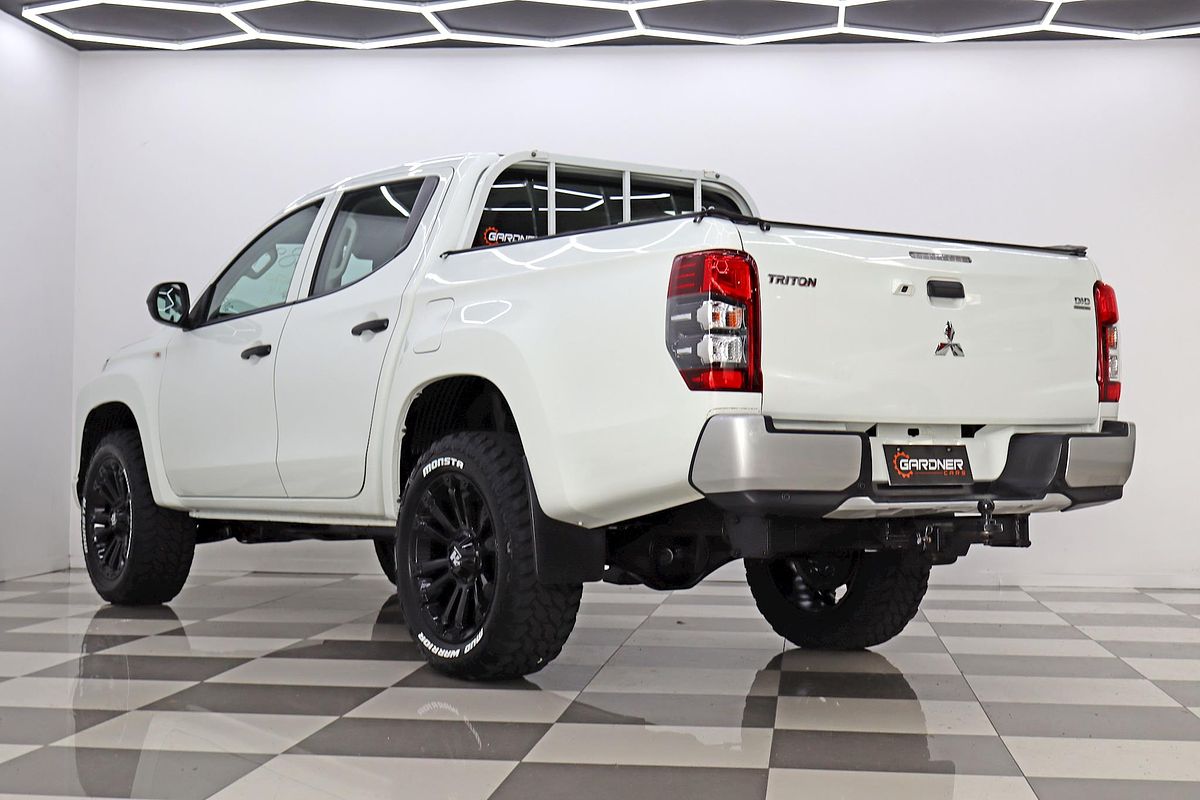 2020 Mitsubishi Triton GLX ADAS MR 4X4