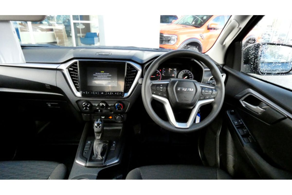 2023 Isuzu D-MAX LS-M