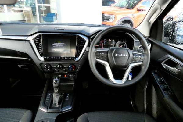 2023 Isuzu D-MAX LS-M