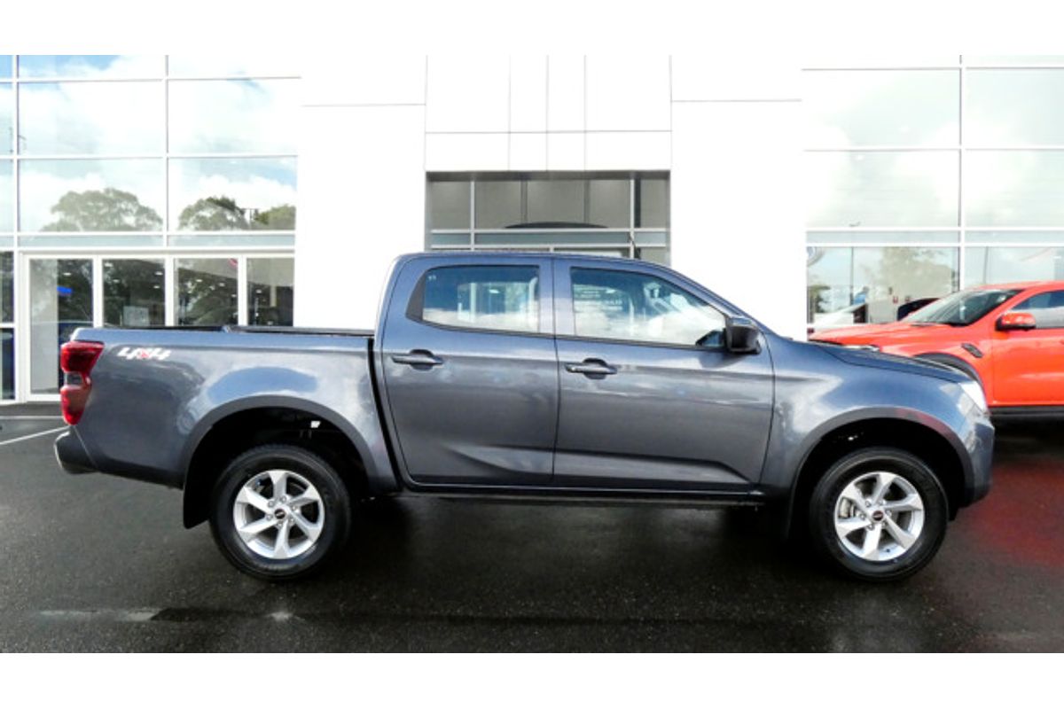 2023 Isuzu D-MAX LS-M