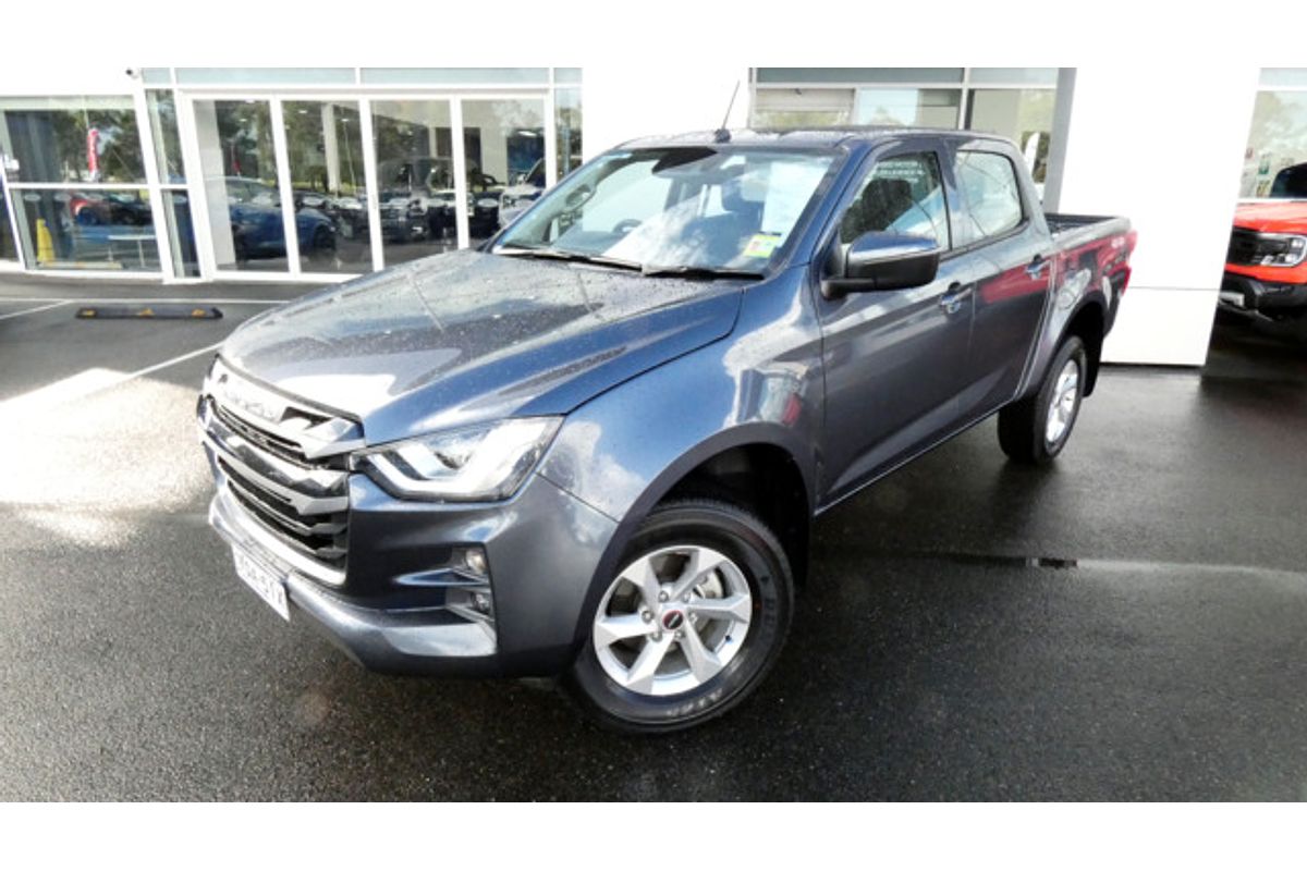 2023 Isuzu D-MAX LS-M
