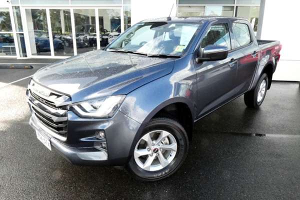 2023 Isuzu D-MAX LS-M
