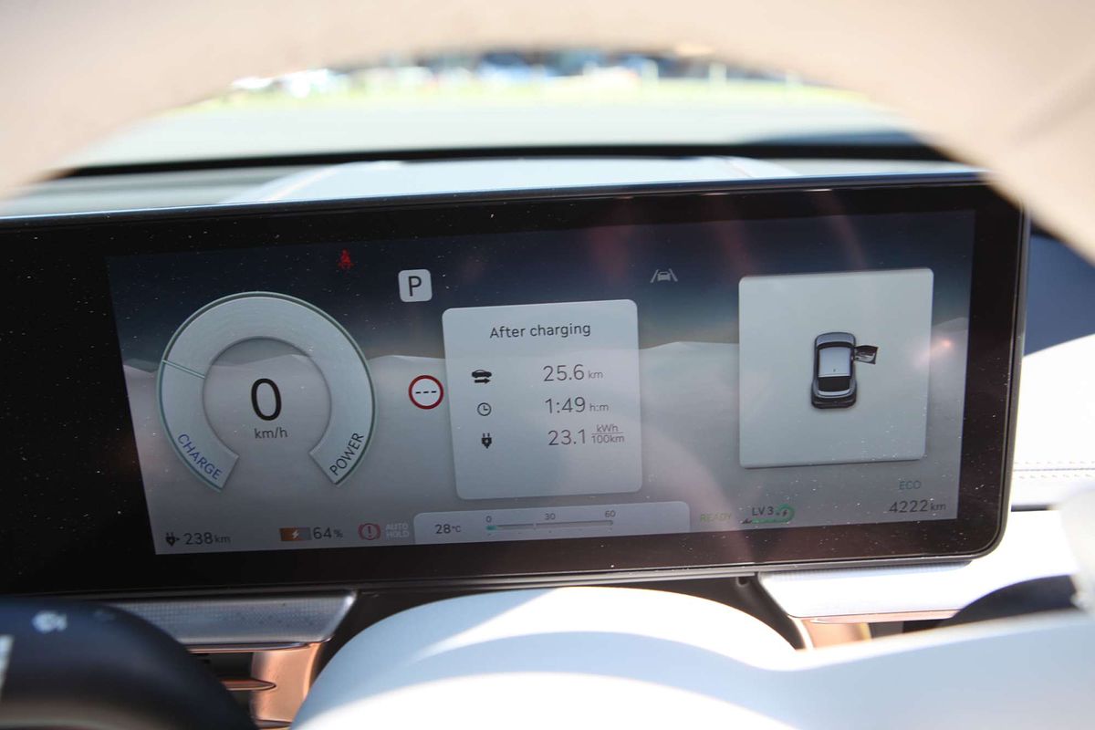 2023 Genesis GV60 AWD JW.V2