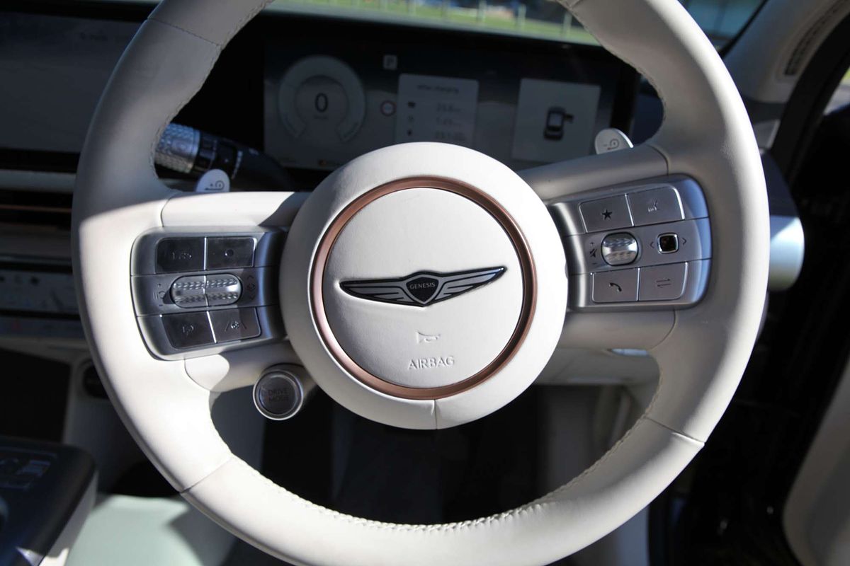 2023 Genesis GV60 AWD JW.V2