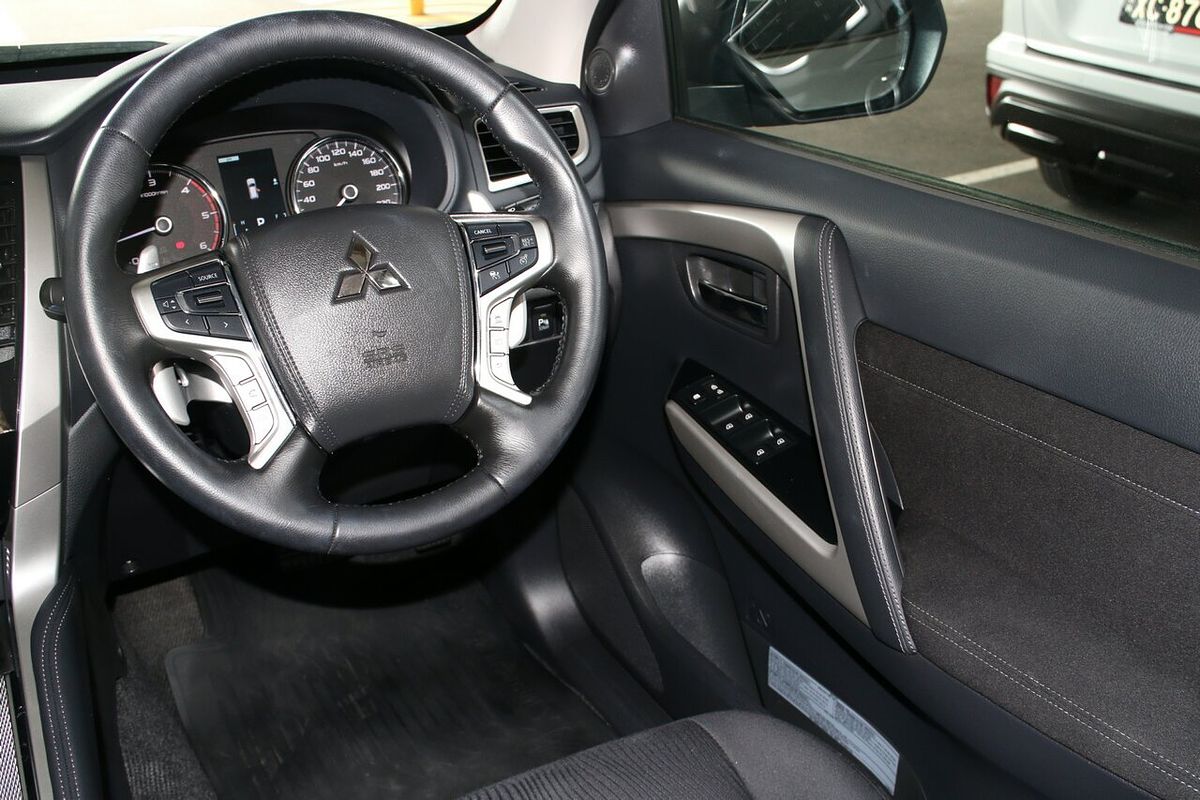 2023 Mitsubishi Pajero Sport GLS QF