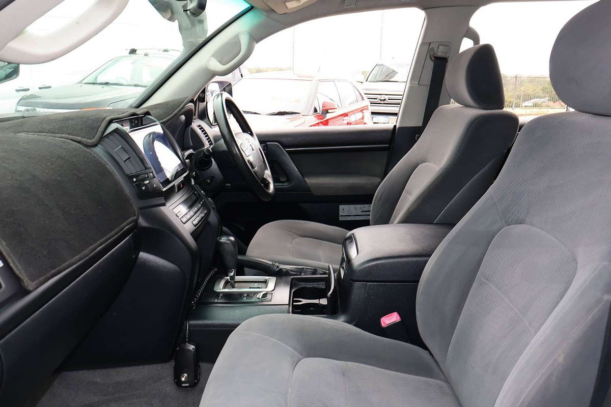2012 Toyota Landcruiser GXL VDJ200R