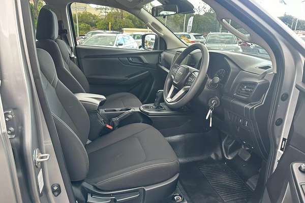 2024 Isuzu D-MAX SX High Ride Rear Wheel Drive