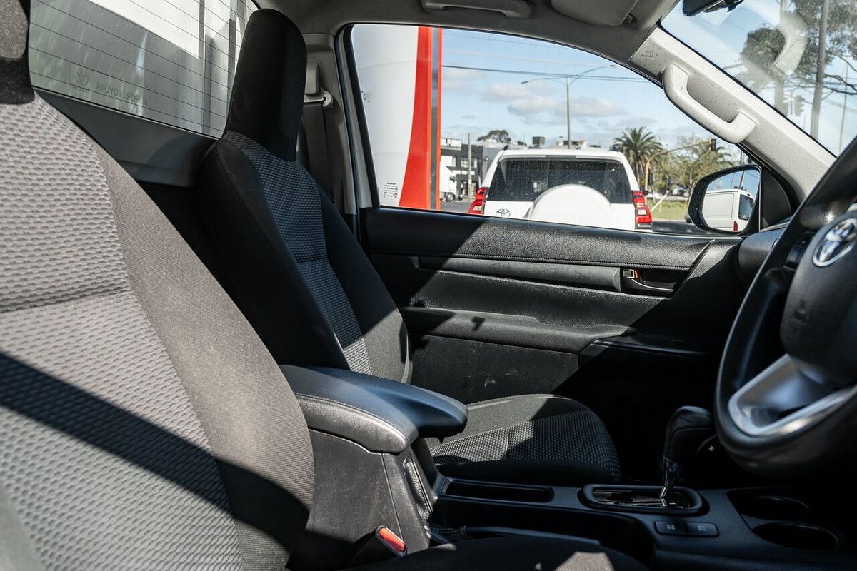 2018 Toyota Hilux Workmate TGN121R MY17 Rear Wheel Drive