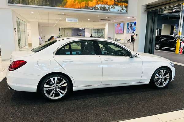 2017 Mercedes-Benz C-Class C200 W205