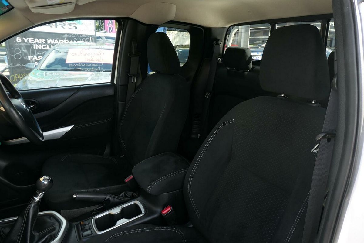 2017 Nissan Navara RX D23 Series 2 Rear Wheel Drive