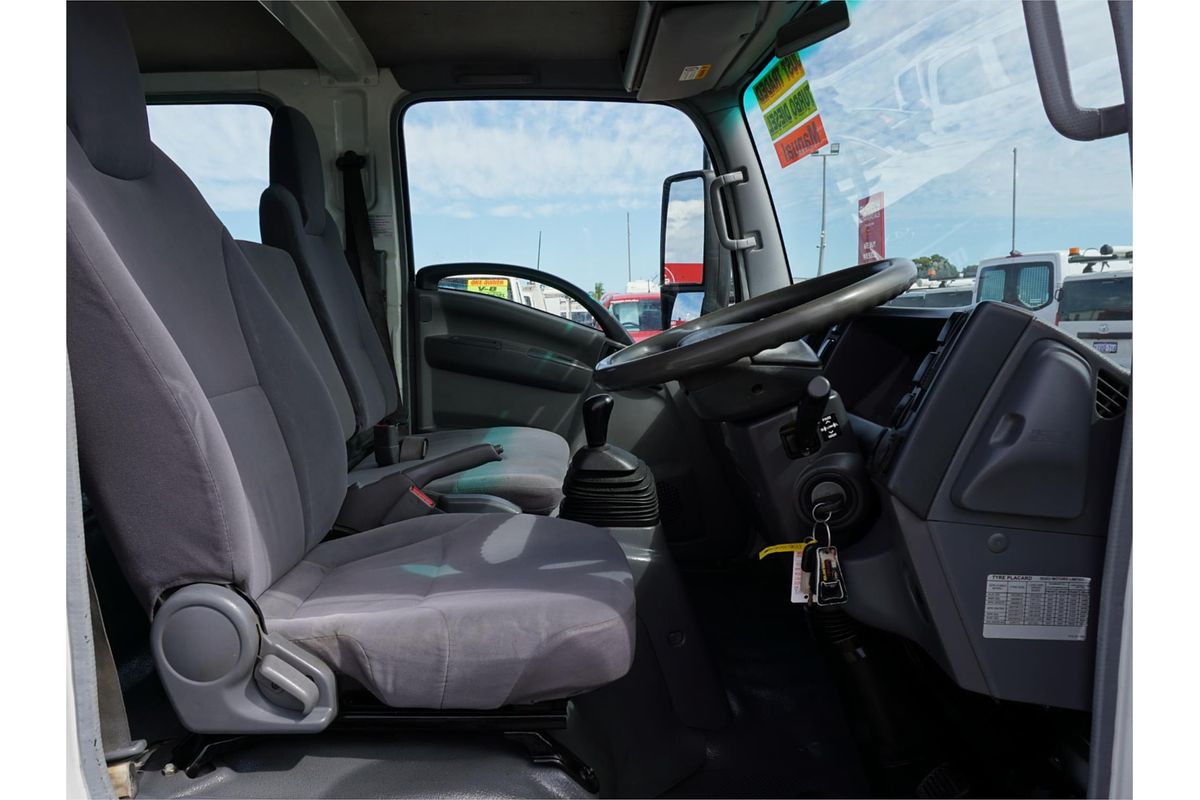 2008 Isuzu N Series NPR 300/155 4x2
