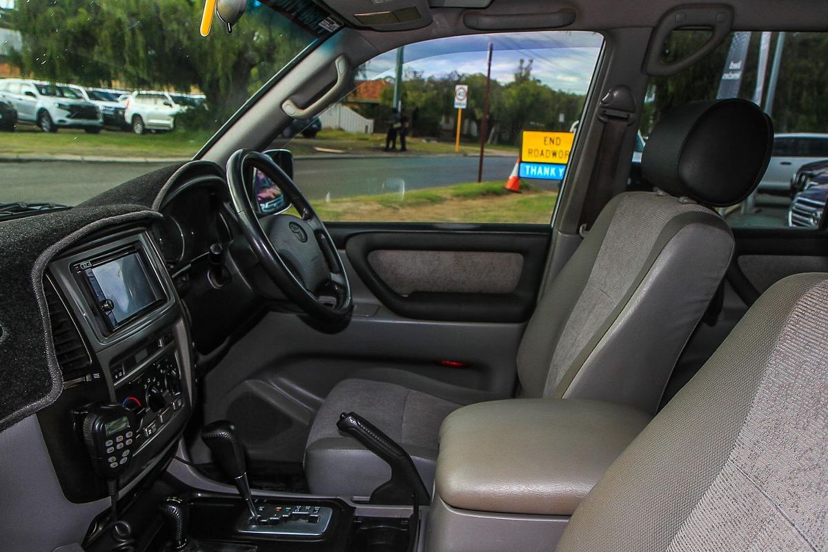 2007 Toyota Landcruiser GXL UZJ100R