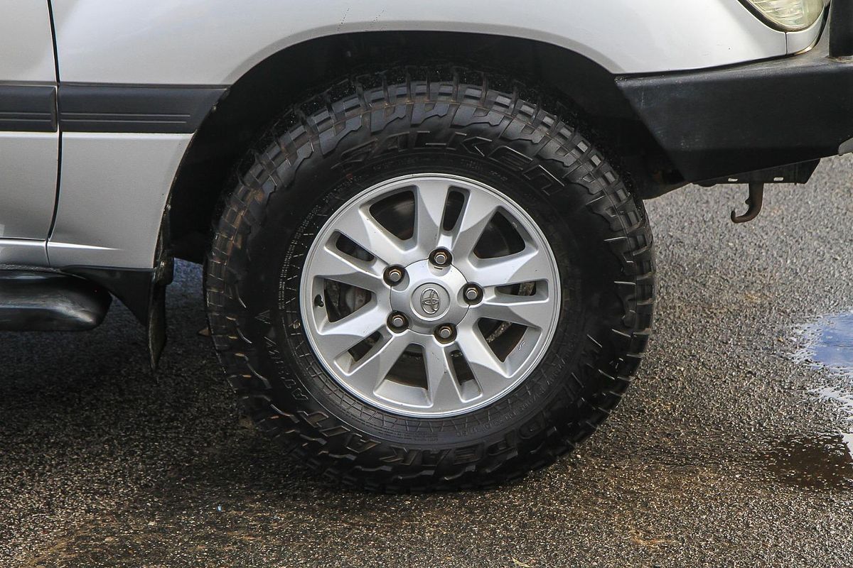 2007 Toyota Landcruiser GXL UZJ100R