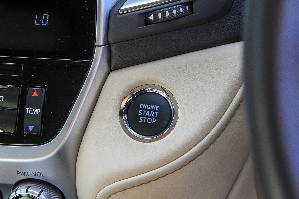 2020 Toyota Landcruiser VX VDJ200R