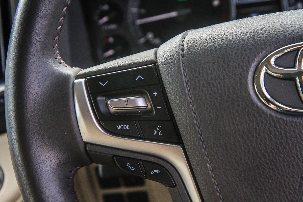 2020 Toyota Landcruiser VX VDJ200R