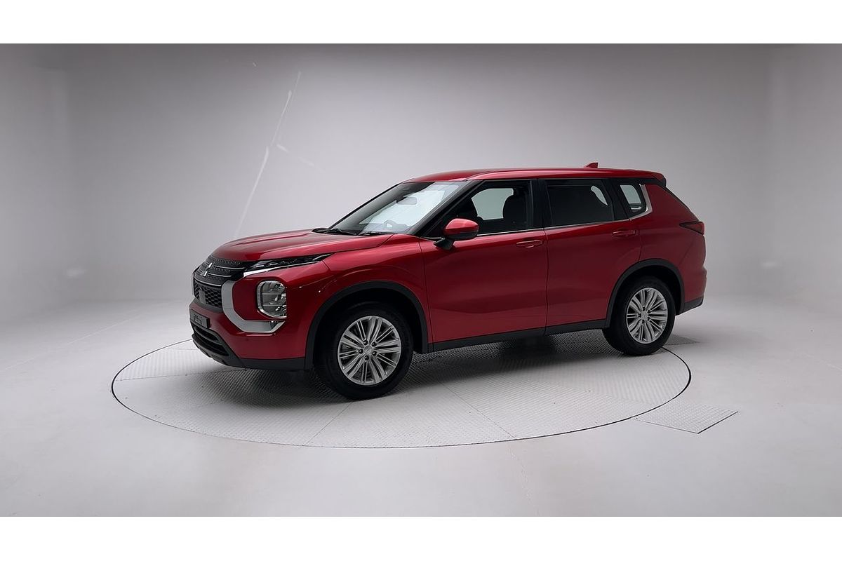 2023 Mitsubishi Outlander ES ZM
