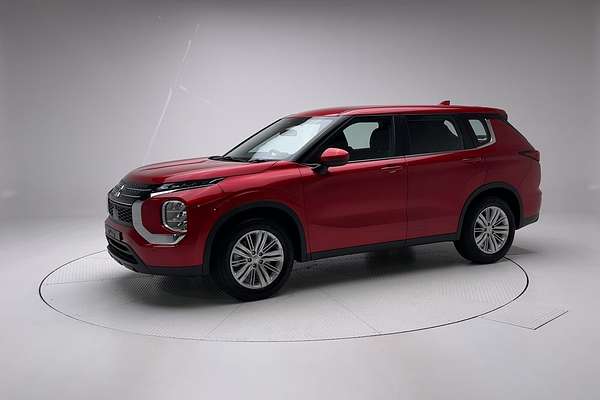 2023 Mitsubishi Outlander ES ZM