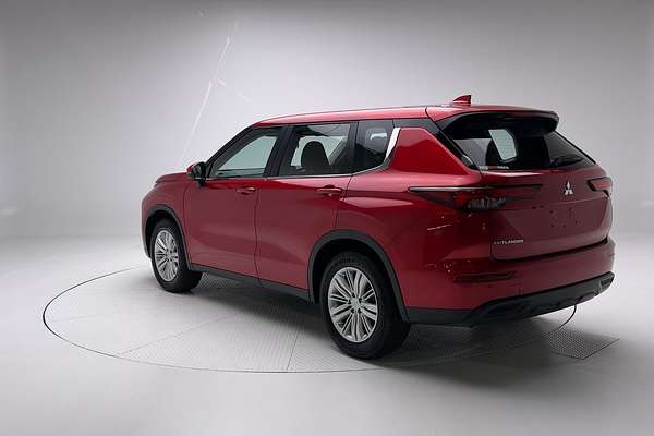 2023 Mitsubishi Outlander ES ZM