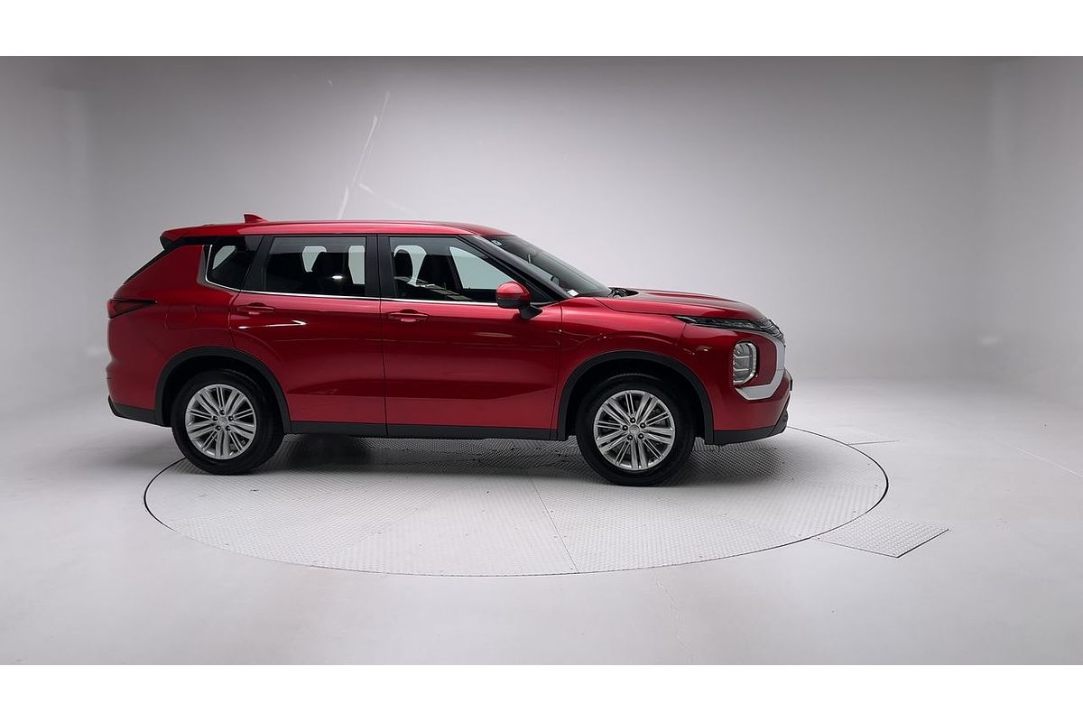 2023 Mitsubishi Outlander ES ZM