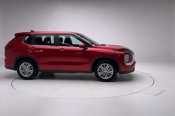 2023 Mitsubishi Outlander ES ZM