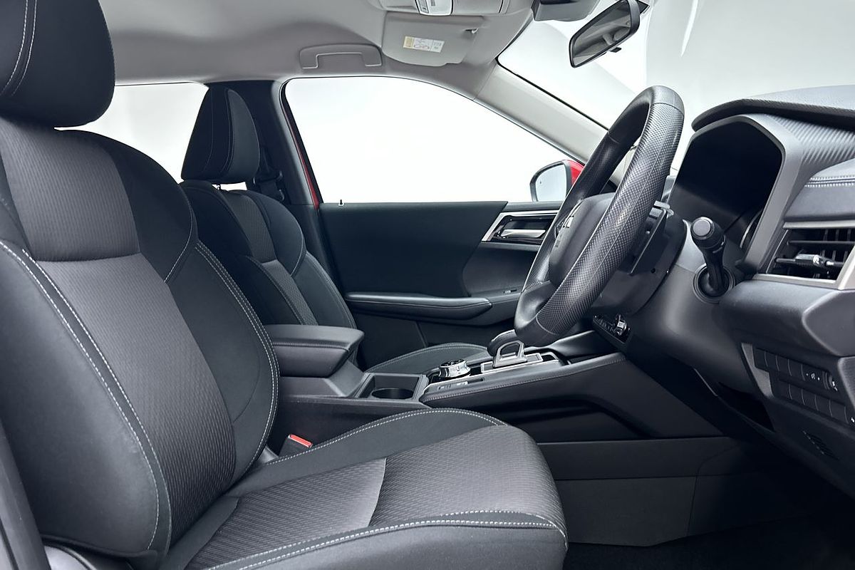 2023 Mitsubishi Outlander ES ZM