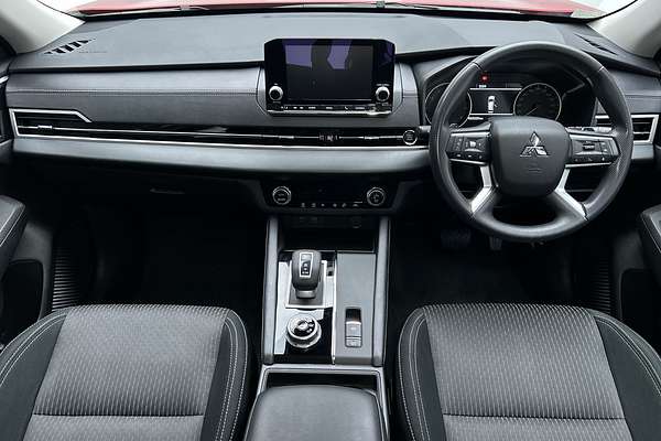 2023 Mitsubishi Outlander ES ZM