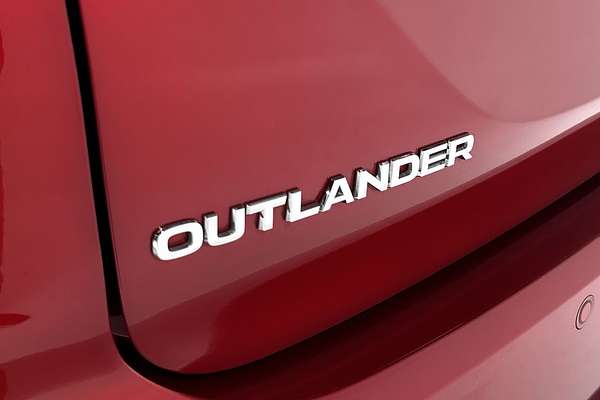 2023 Mitsubishi Outlander ES ZM