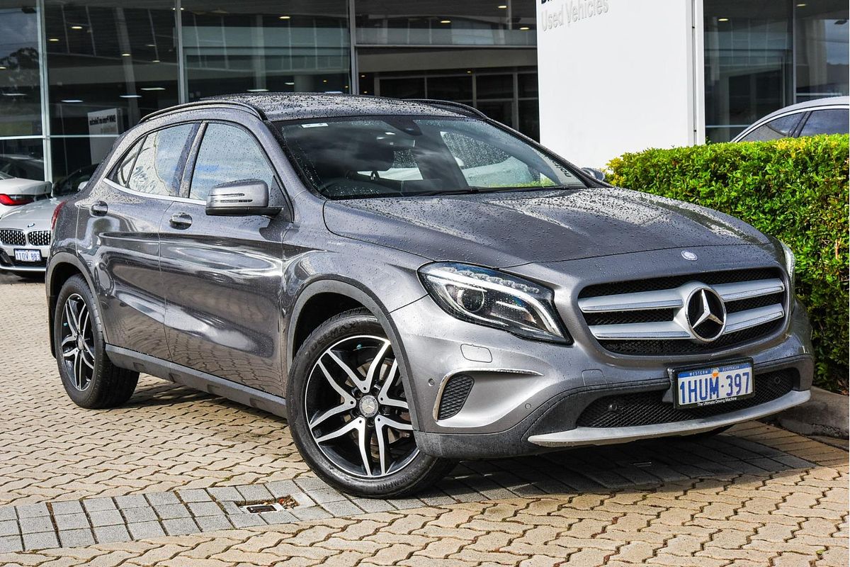 2015 Mercedes-Benz GLA-Class GLA180 X156