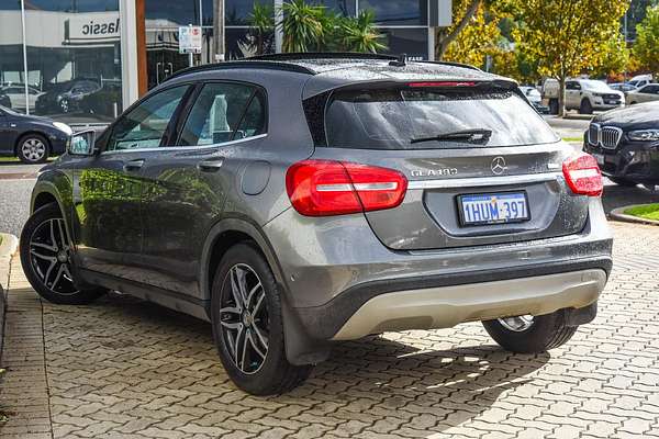 2015 Mercedes-Benz GLA-Class GLA180 X156