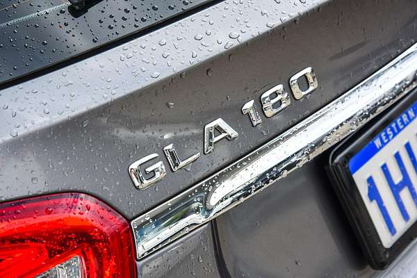 2015 Mercedes-Benz GLA-Class GLA180 X156