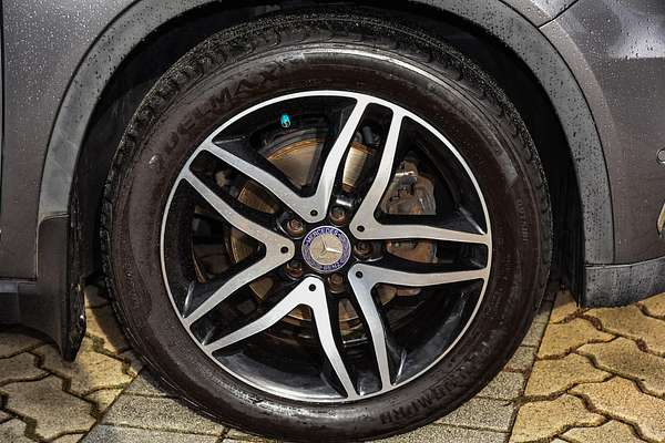 2015 Mercedes-Benz GLA-Class GLA180 X156