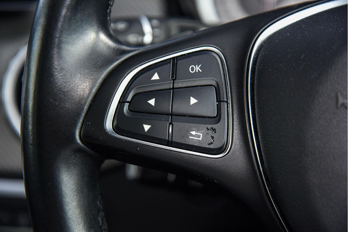2015 Mercedes-Benz GLA-Class GLA180 X156