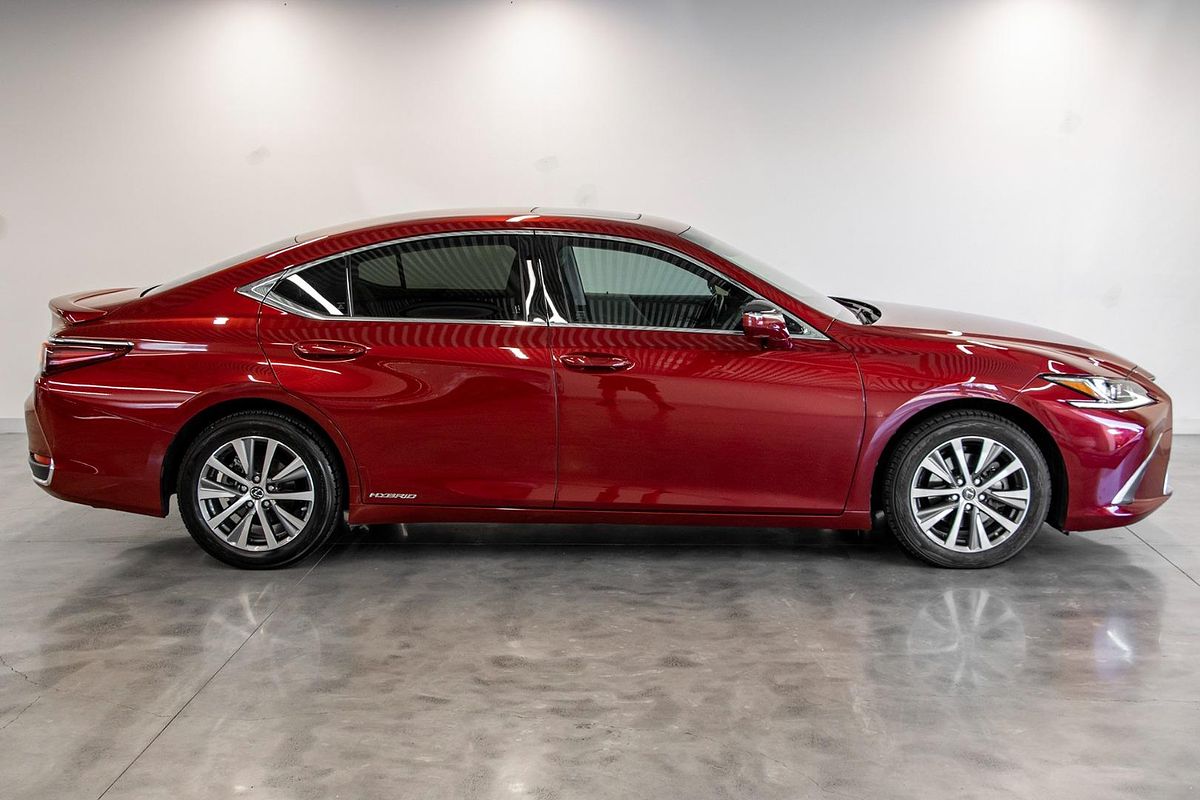 2020 Lexus ES ES300h Luxury AXZH10R