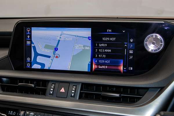 2020 Lexus ES ES300h Luxury AXZH10R
