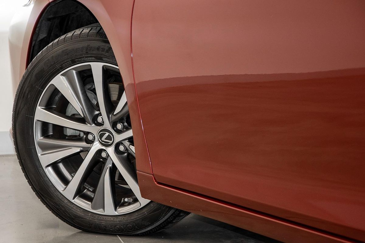 2020 Lexus ES ES300h Luxury AXZH10R