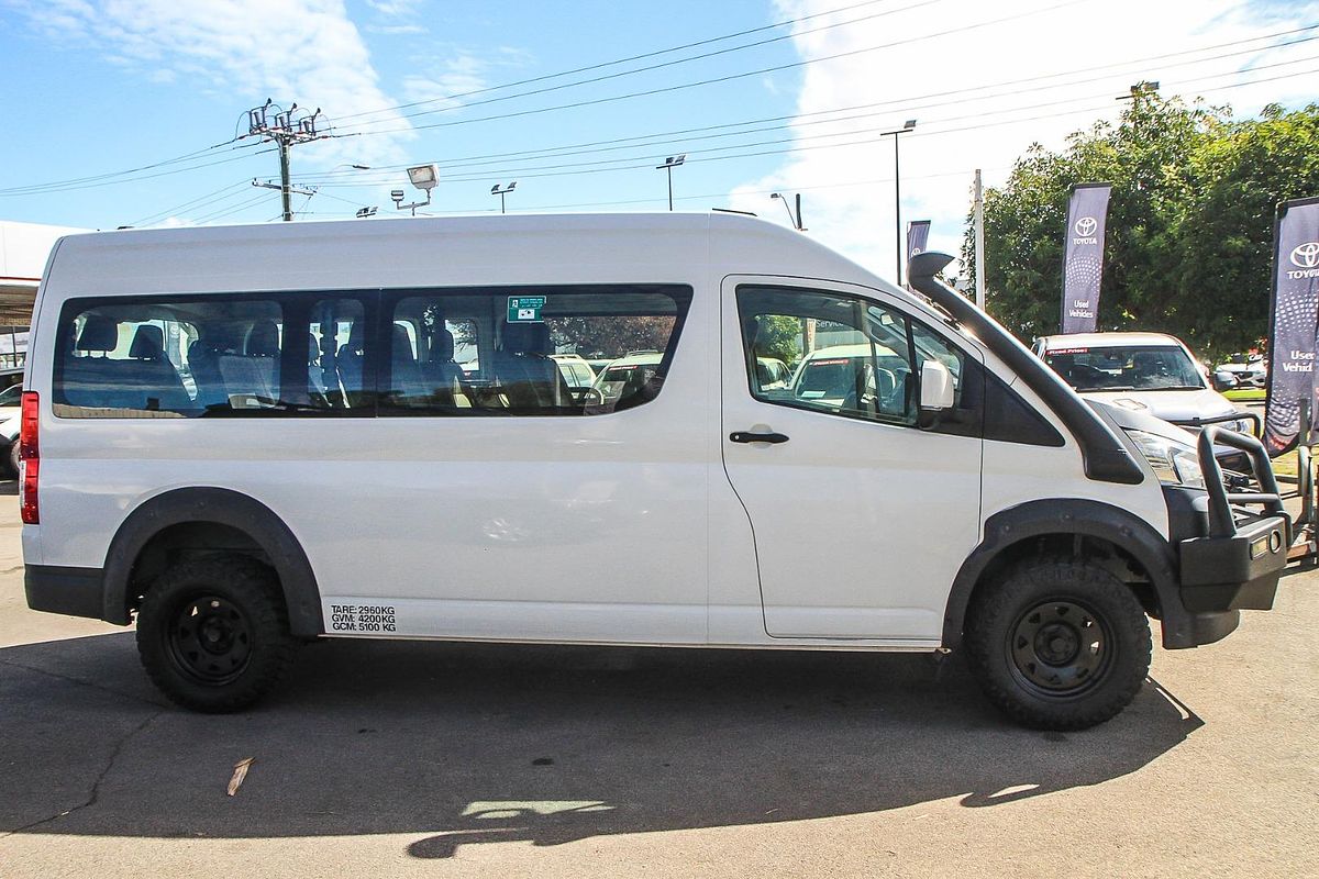 2020 Toyota Hiace Commuter GDH322R