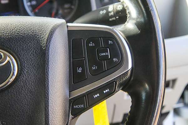 2020 Toyota Hiace Commuter GDH322R