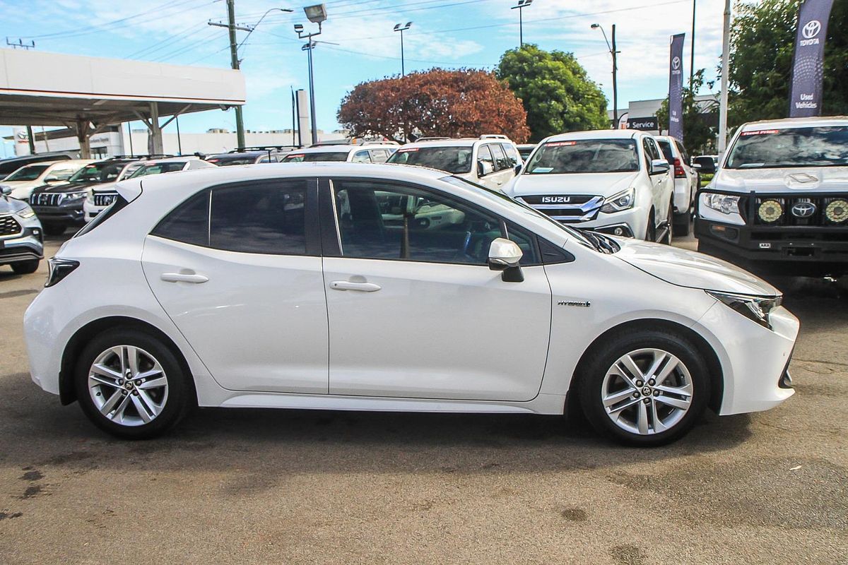 2020 Toyota Corolla SX Hybrid ZWE211R