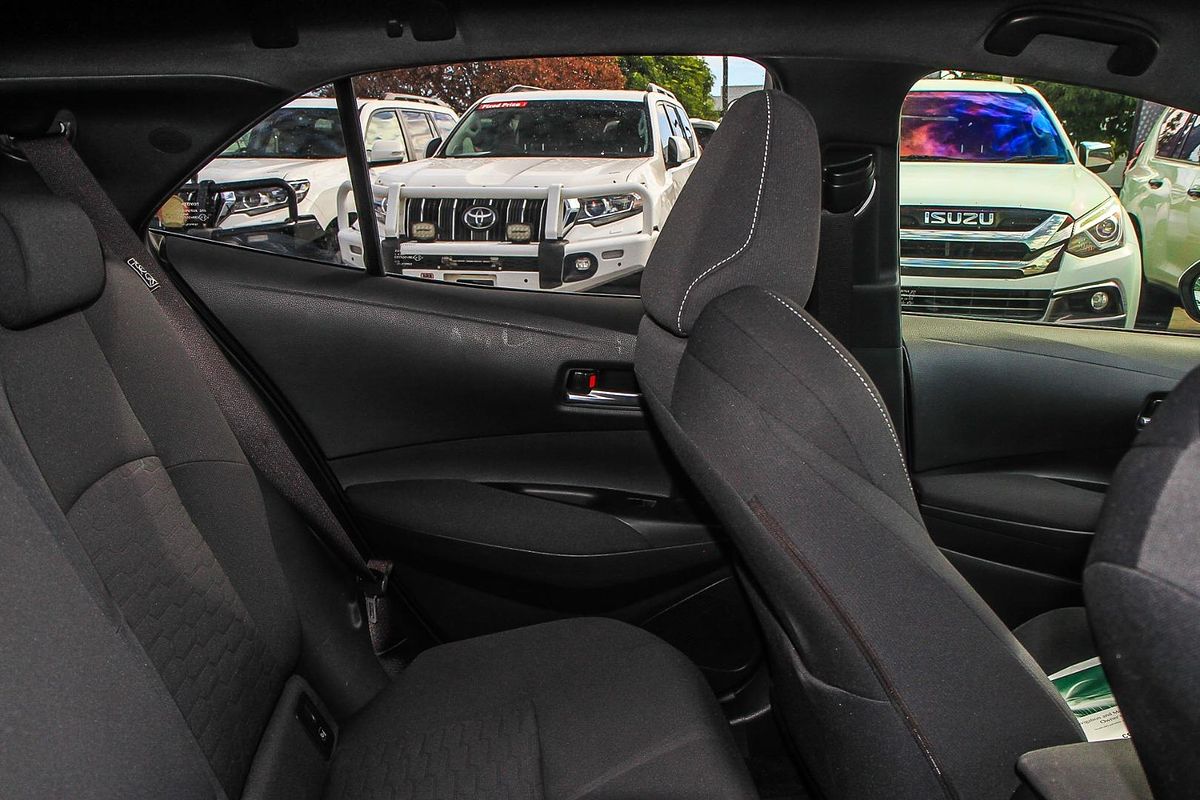 2020 Toyota Corolla SX Hybrid ZWE211R