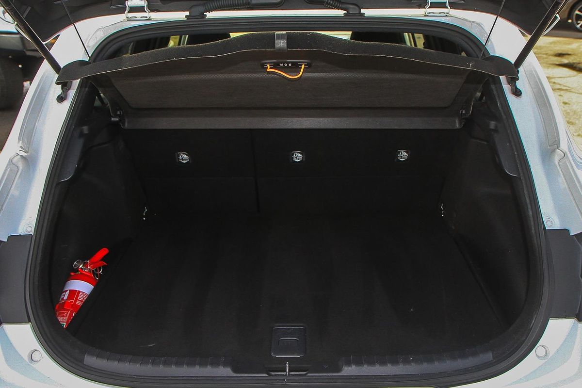 2020 Toyota Corolla SX Hybrid ZWE211R