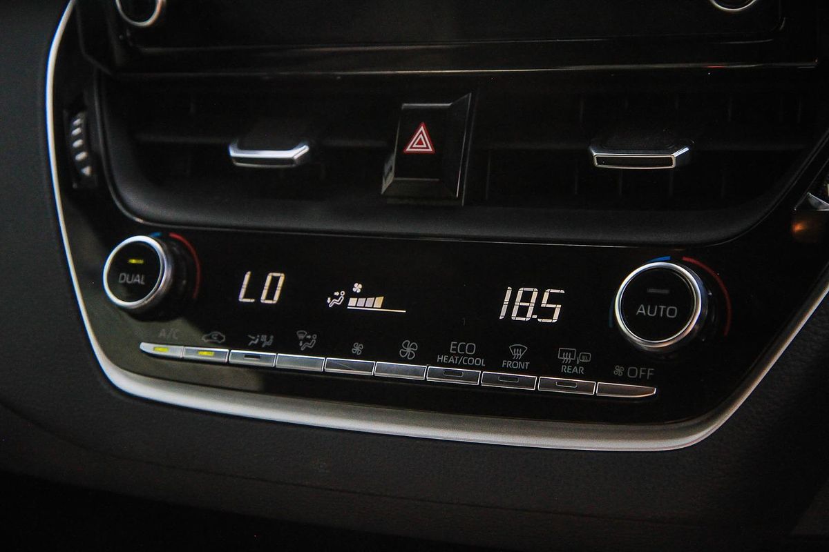 2020 Toyota Corolla SX Hybrid ZWE211R